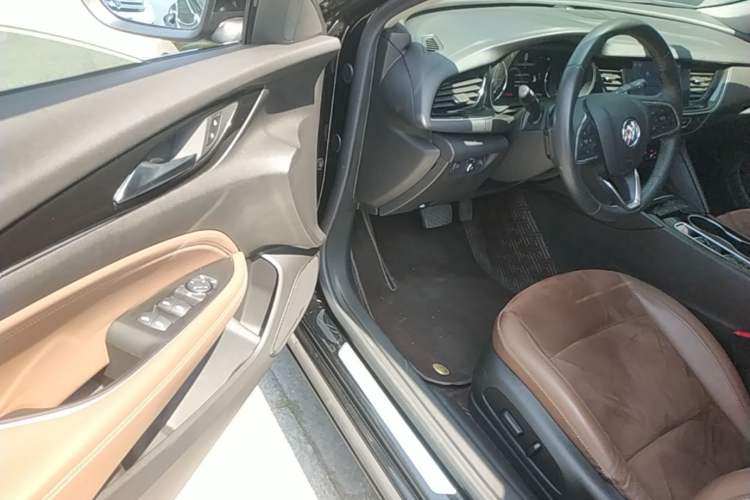 Used Buick Regal 2020 552T Luxury Version Driver Seat