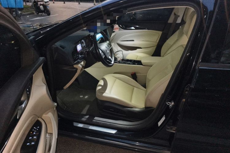 Used Buick Regal 2020 552T Elite Edition Driver Seat