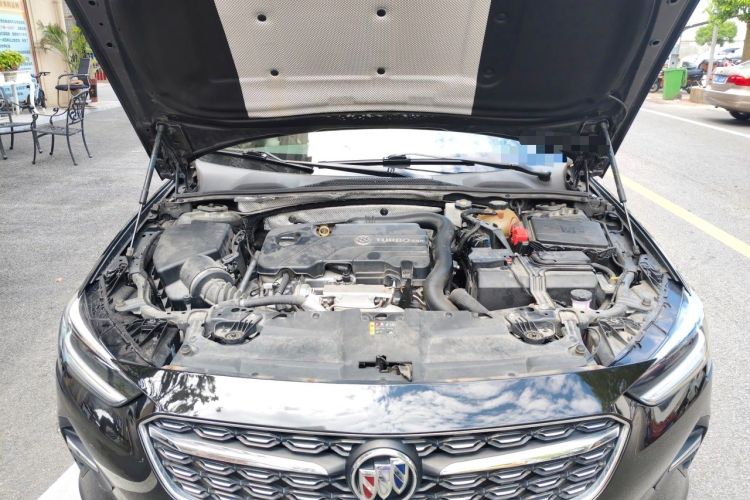 Used Buick Regal 2020 552T Luxury Version Engine Bay