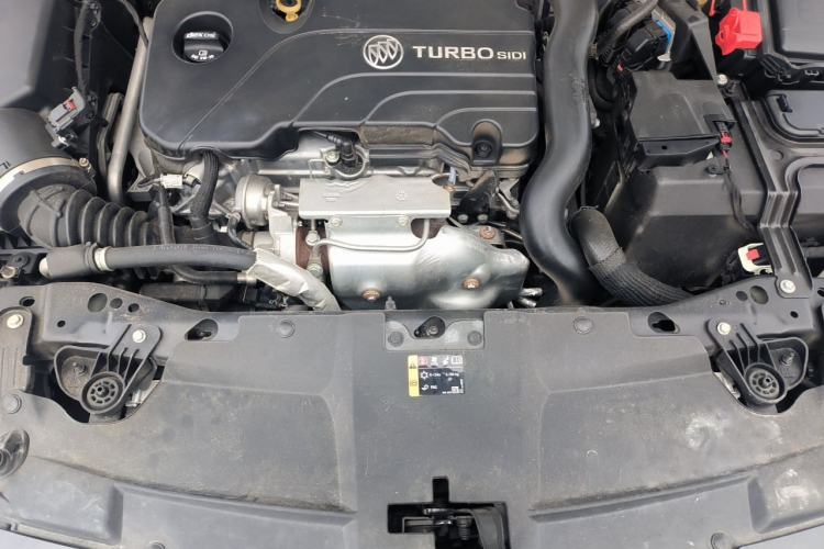 Used Buick Regal 2020 552T Elite Edition Engine Bay