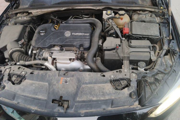 Used Buick Regal 2020 552T Elite Edition Engine Bay