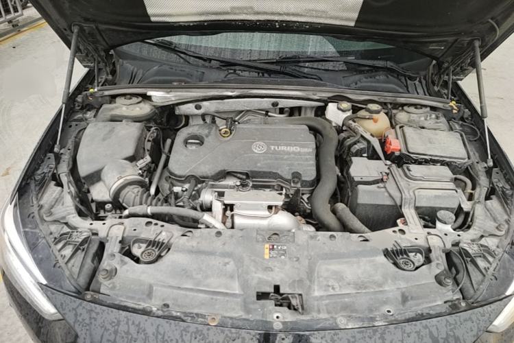 Used Buick Regal 2020 552T Elite Edition Engine Bay