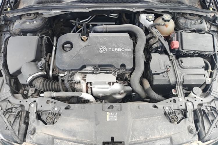 Used Buick Regal 2020 552T Elite Edition Engine Bay