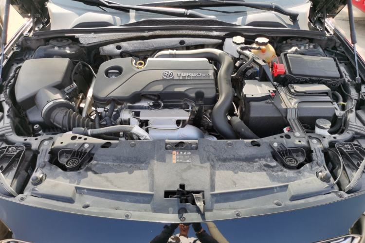 Used Buick Regal 2020 552T Elite Edition Engine Bay