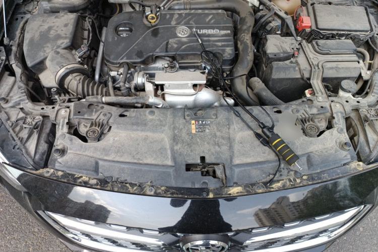 Used Buick Regal 2020 552T Luxury Version Engine Bay