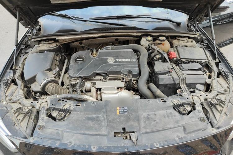 Used Buick Regal 2020 552T Elite Edition Engine Bay