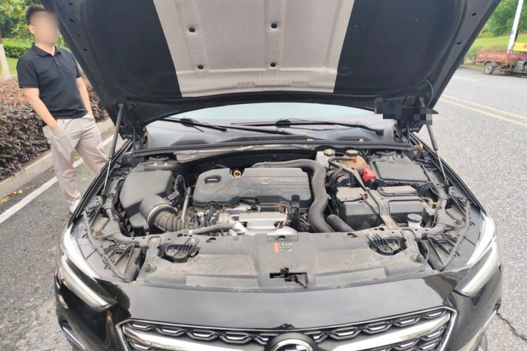 Used Buick Regal 2020 552T Elite Edition Engine Bay