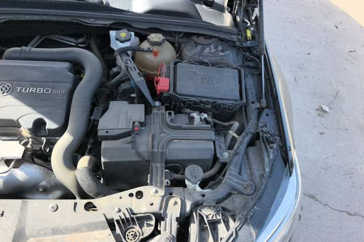 Used Buick Regal 2020 552T Elite Edition Engine Bay Left