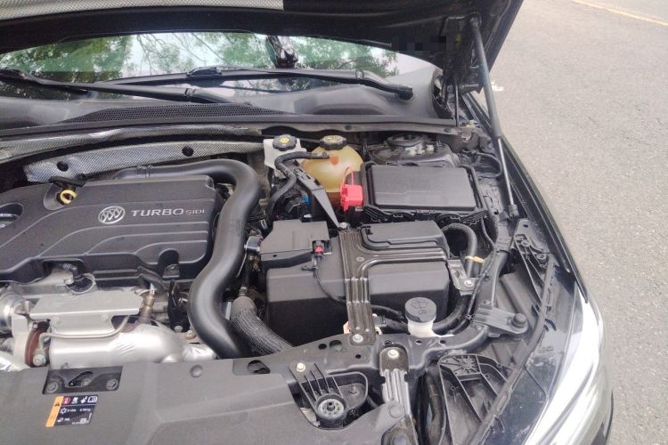 Used Buick Regal 2020 552T Elite Edition Engine Bay Left