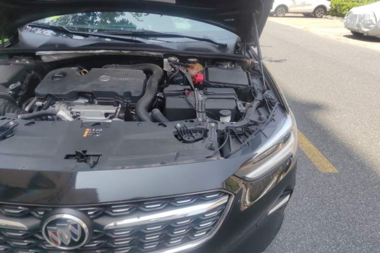 Used Buick Regal 2020 552T Elite Edition Engine Bay Left