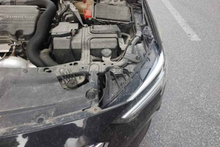 Used Buick Regal 2020 552T Elite Edition Engine Bay Left