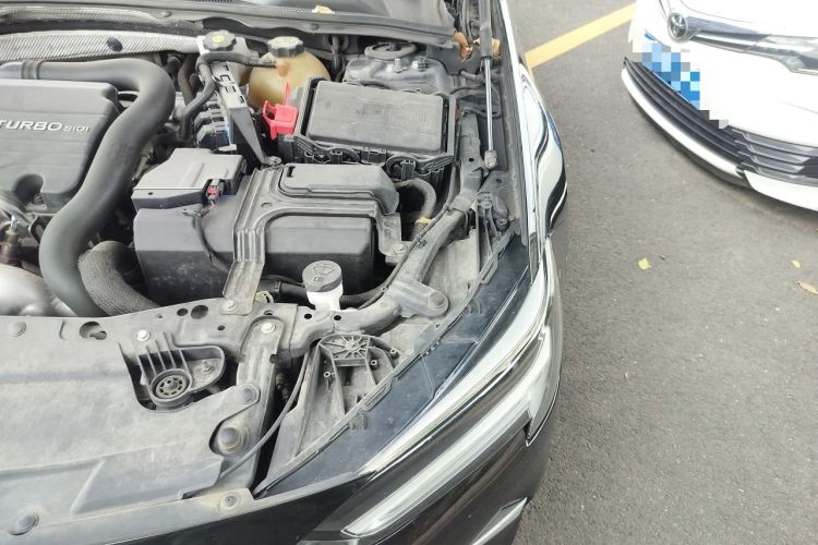 Used Buick Regal 2020 552T Elite Edition Engine Bay Left