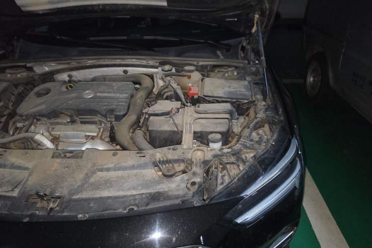 Used Buick Regal 2020 552T Elite Edition Engine Bay Left