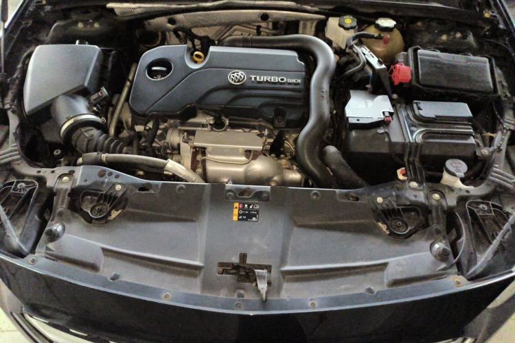 Used Buick Regal 2020 552T Elite Edition Engine Bay