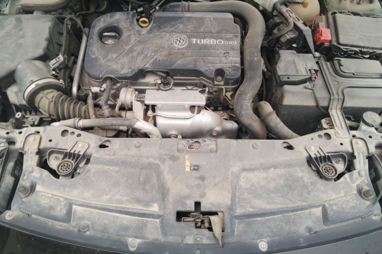 Used Buick Regal 2020 552T Elite Edition Engine Bay
