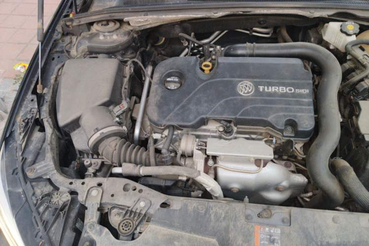 Used Buick Regal 2020 552T Elite Edition Engine Bay Right