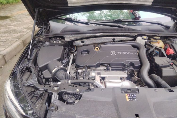 Used Buick Regal 2020 552T Elite Edition Engine Bay Right