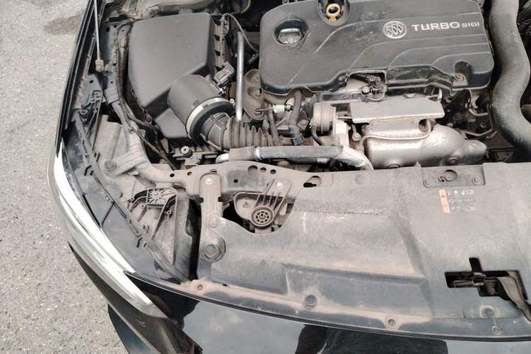 Used Buick Regal 2020 552T Elite Edition Engine Bay Right
