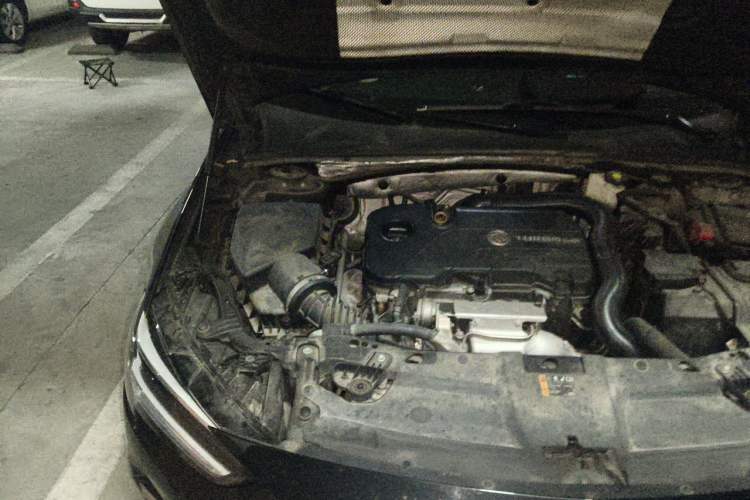 Used Buick Regal 2020 552T Elite Edition Engine Bay Right