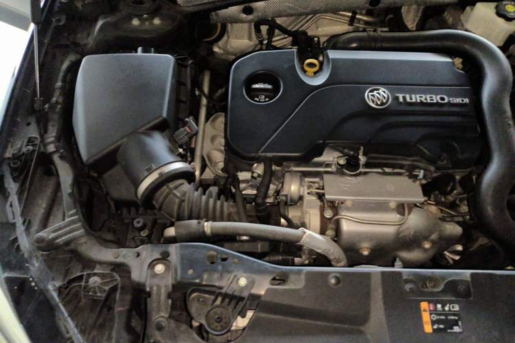 Used Buick Regal 2020 552T Elite Edition Engine Bay Right