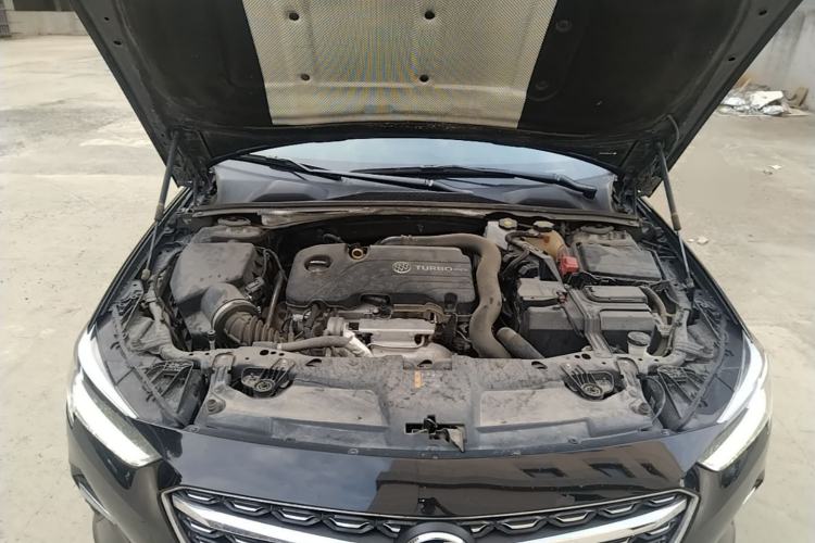 Used Buick Regal 2020 552T Elite Edition Engine Bay