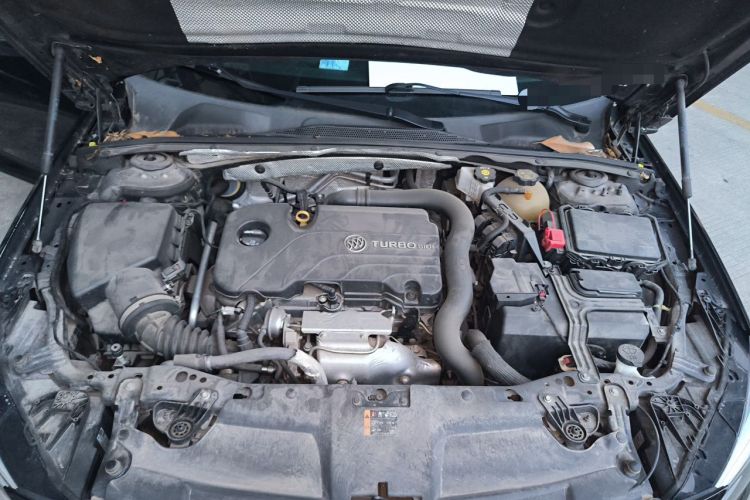 Used Buick Regal 2020 552T Elite Edition Engine Bay