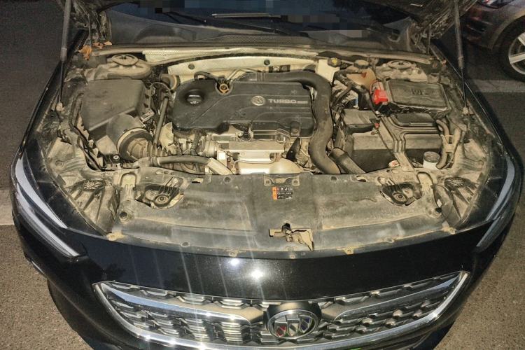 Used Buick Regal 2020 552T Elite Edition Engine Bay