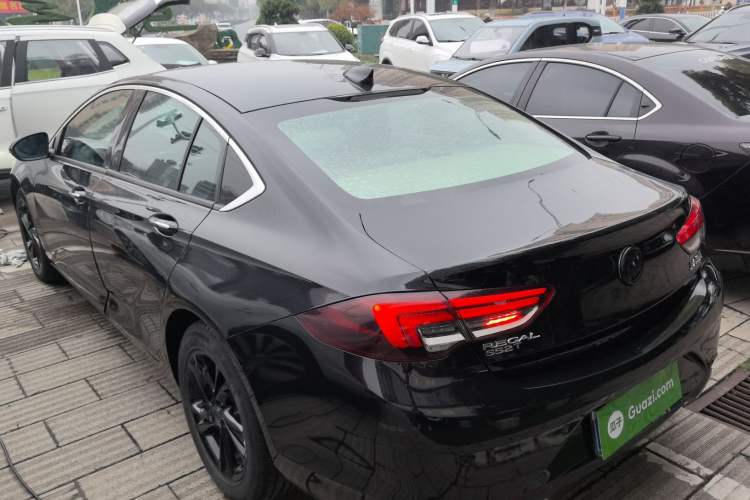 Used Buick Regal 2020 552T Elite Edition Exterior 2