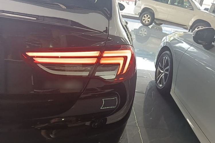 Used Buick Regal 2020 552T Elite Edition Exterior 3