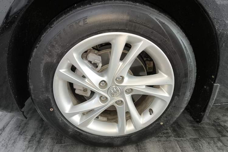 Used Buick Regal 2020 552T Elite Edition Exterior 4
