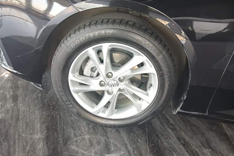 Used Buick Regal 2020 552T Elite Edition Exterior 4