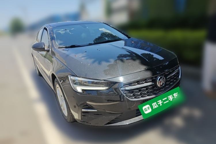 Used Buick Regal 2020 552T Luxury Version Front Right 45 Deg