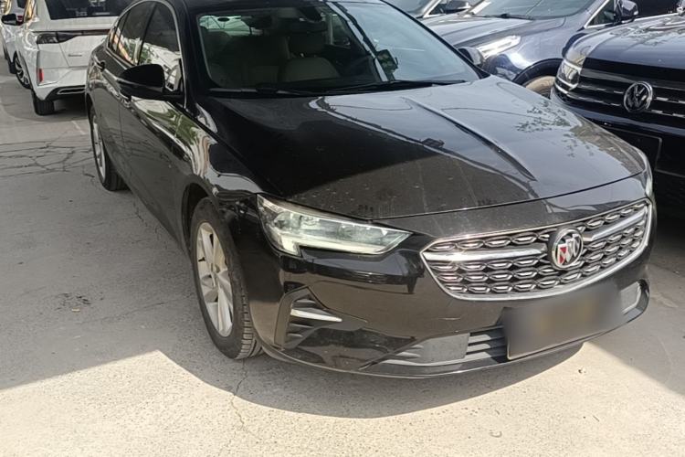 Used Buick Regal 2020 552T Elite Edition Front Right 45 Deg