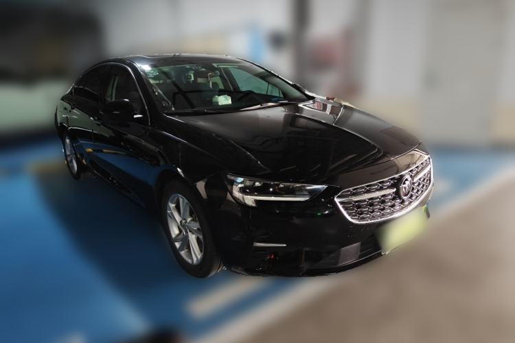 Used Buick Regal 2020 552T Elite Edition Front Right 45 Deg
