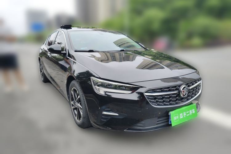 Used Buick Regal 2020 552T Elite Edition Front Right 45 Deg