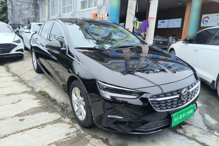 Used Buick Regal 2020 552T Luxury Version Front Right 45 Deg