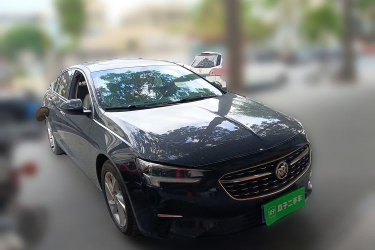 Used Buick Regal 2020 552T Elite Edition Front Right 45 Deg