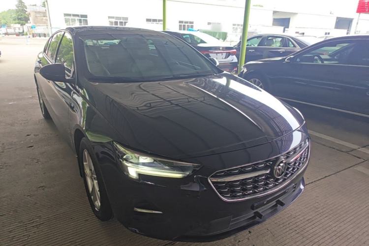 Used Buick Regal 2020 552T Elite Edition Front Right 45 Deg