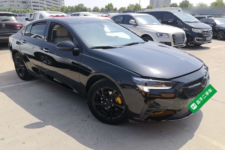 Used Buick Regal 2020 552T Elite Edition Front Right 45 Deg