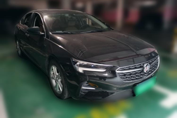 Used Buick Regal 2020 552T Luxury Version Front Right 45 Deg