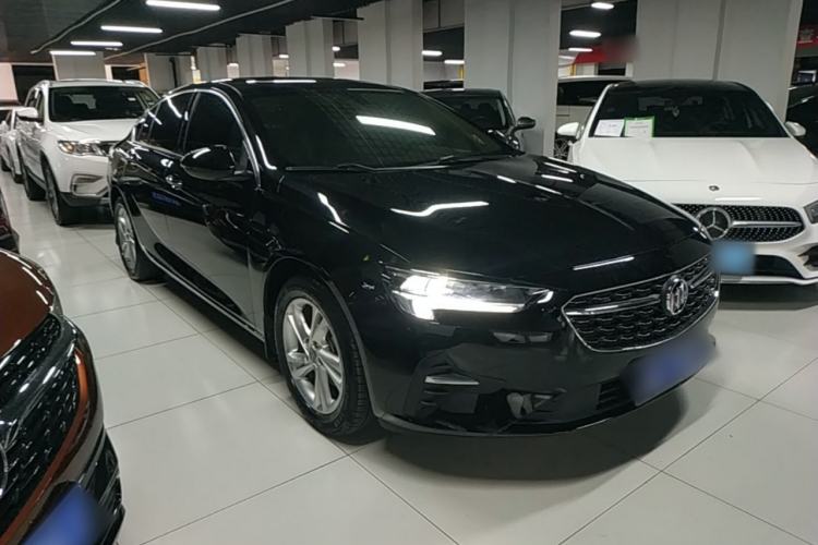 Used Buick Regal 2020 552T Elite Edition Front Right 45 Deg