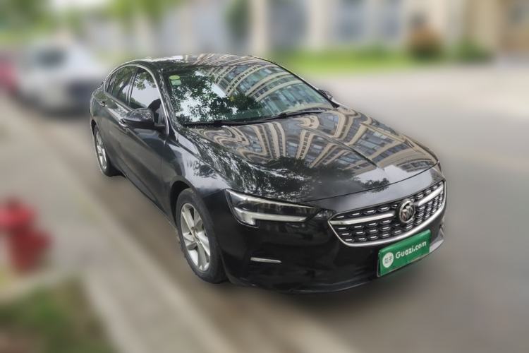 Used Buick Regal 2020 552T Luxury Version Front Right 45 Deg