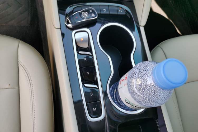 Used Buick Regal 2020 552T Elite Edition Gear Lever