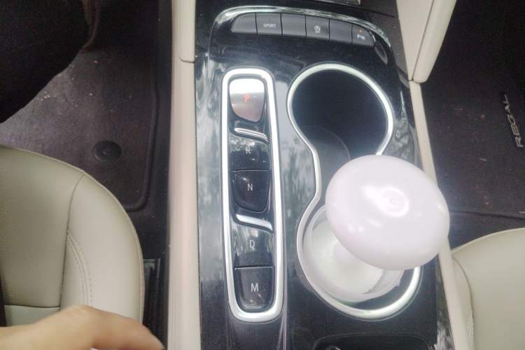 Used Buick Regal 2020 552T Elite Edition Gear Lever