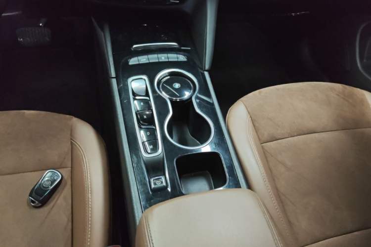 Used Buick Regal 2020 552T Luxury Version Gear Lever