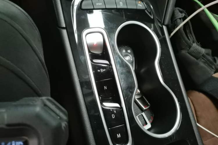 Used Buick Regal 2020 552T Luxury Version Gear Lever
