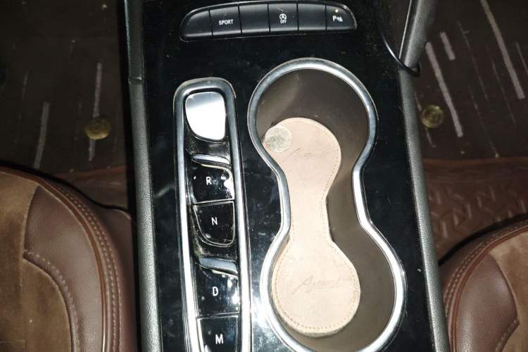 Used Buick Regal 2020 552T Luxury Version Gear Lever
