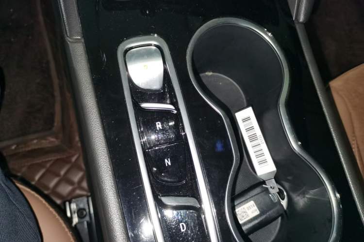 Used Buick Regal 2020 552T Luxury Version Gear Lever