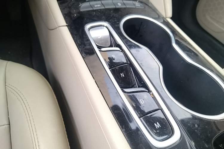 Used Buick Regal 2020 552T Elite Edition Gear Lever