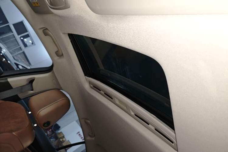 Used Buick Regal 2020 552T Luxury Version Headliner